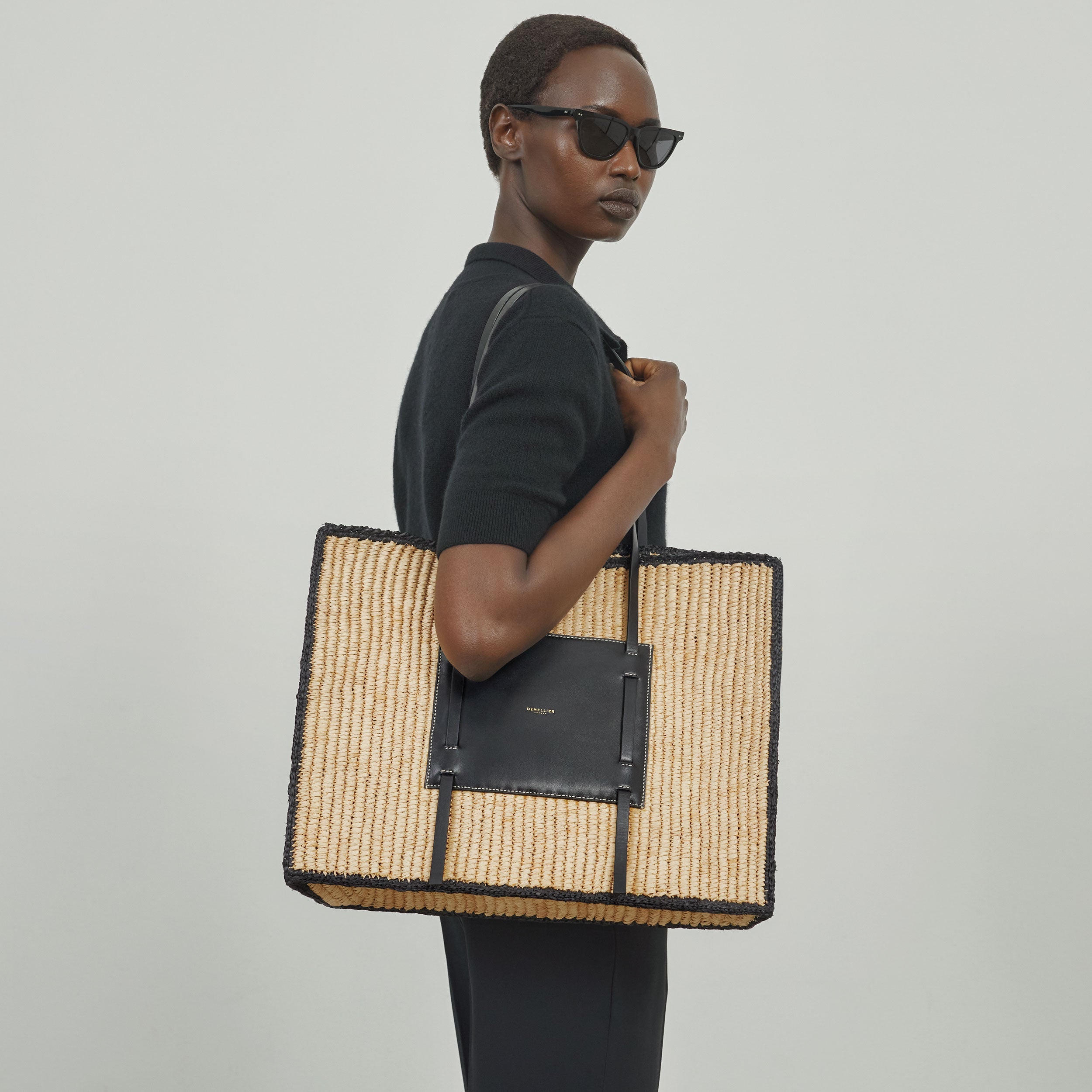 The Large Capri - salt & pepper canvas black smooth