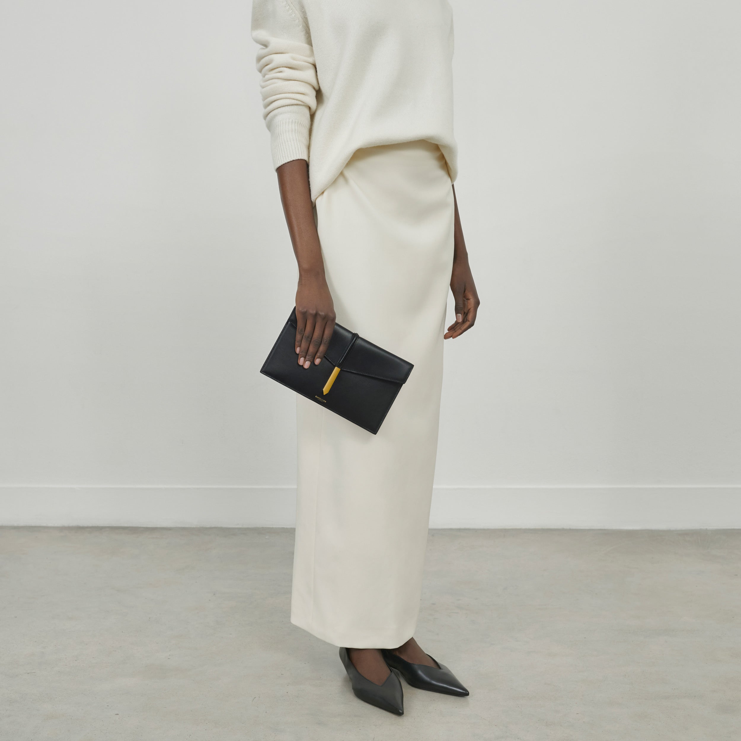 The Tokyo Clutch - burgundy smooth