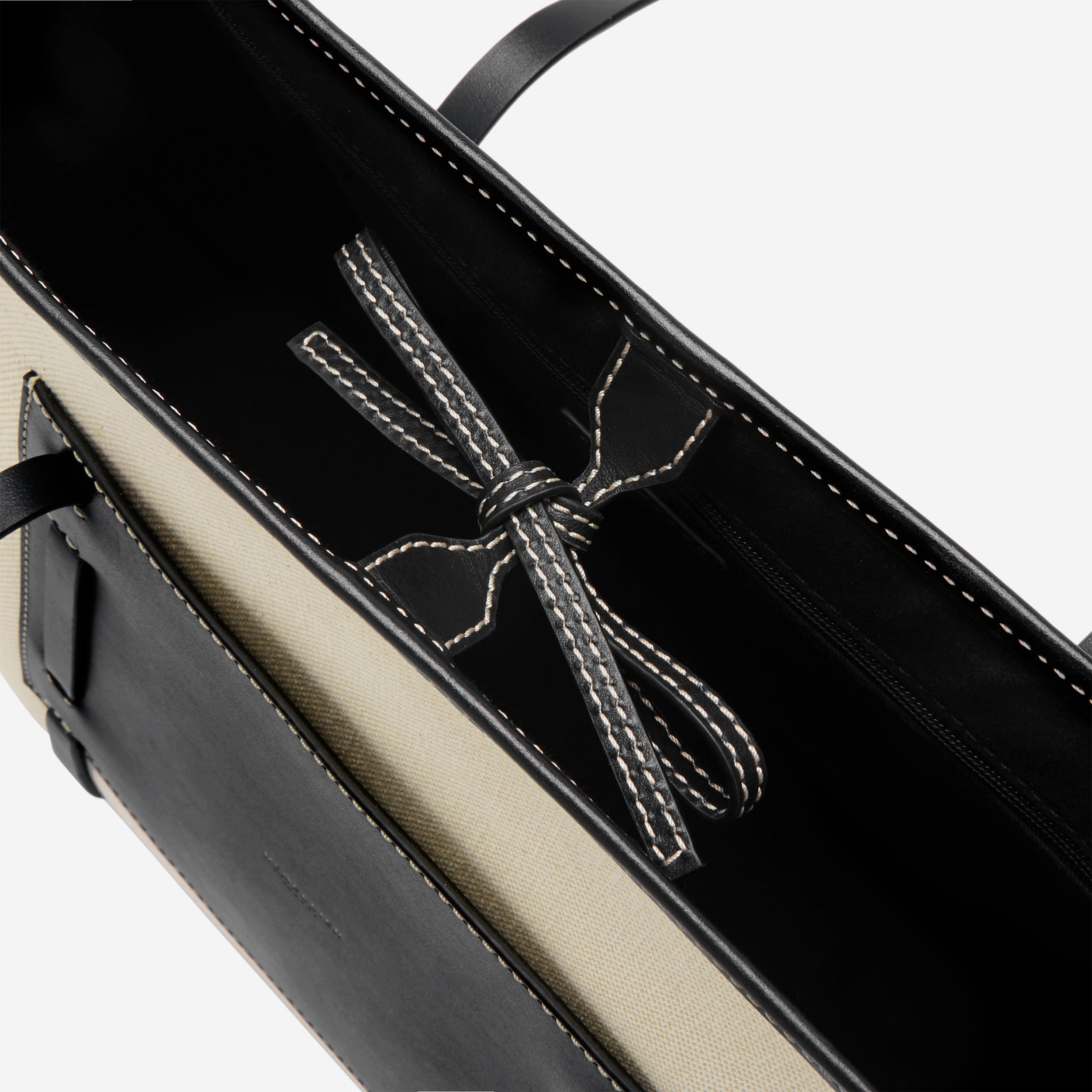The Large Capri - salt & pepper canvas black smooth