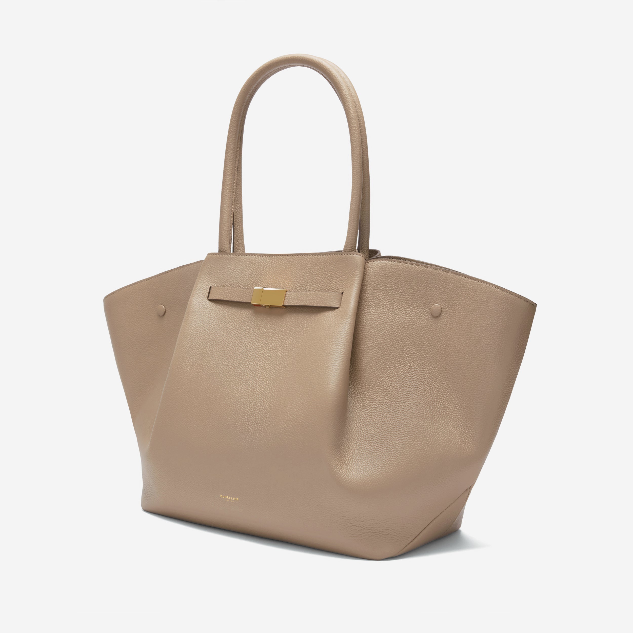 The New York - dark sand small grain