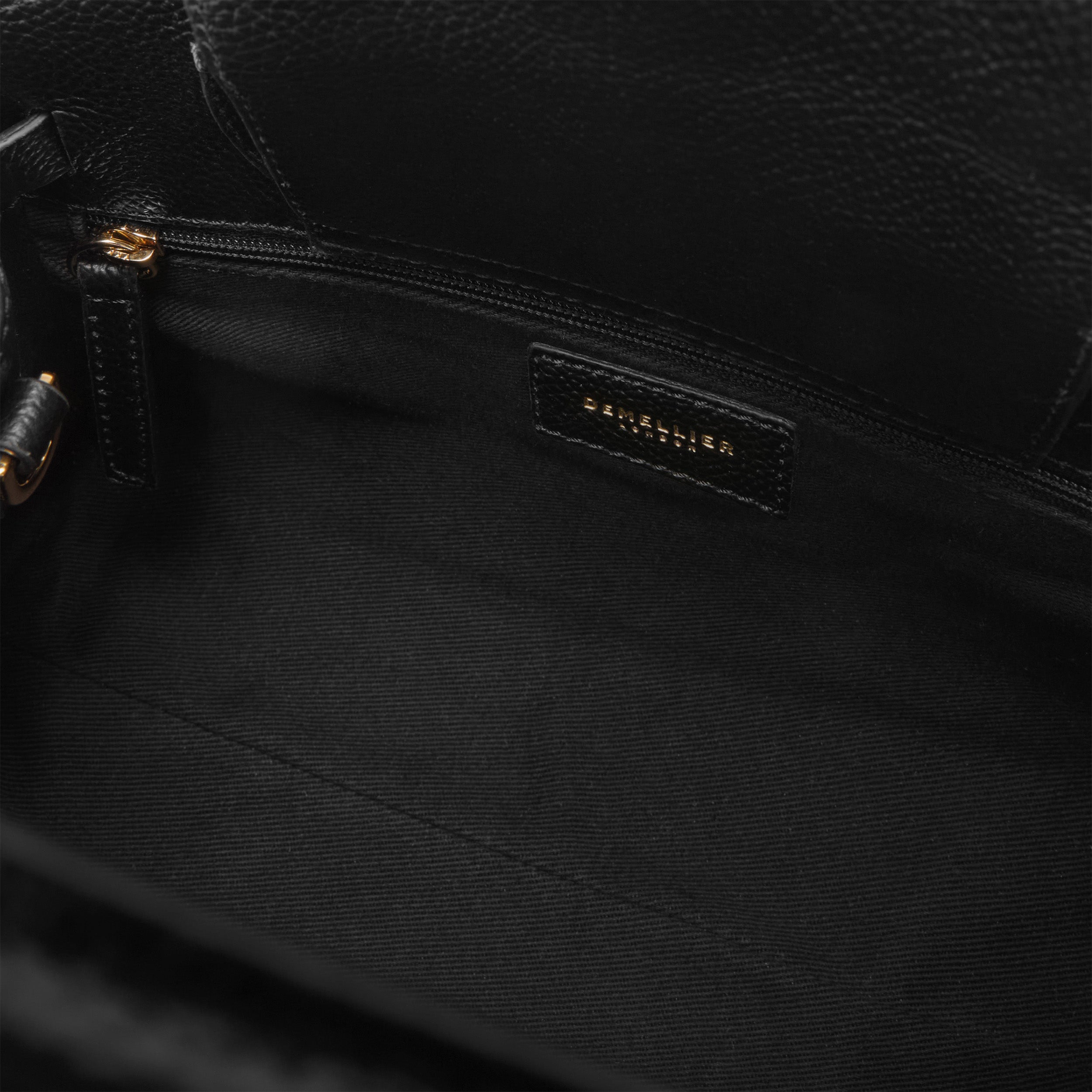 The Small Hudson - black small grain