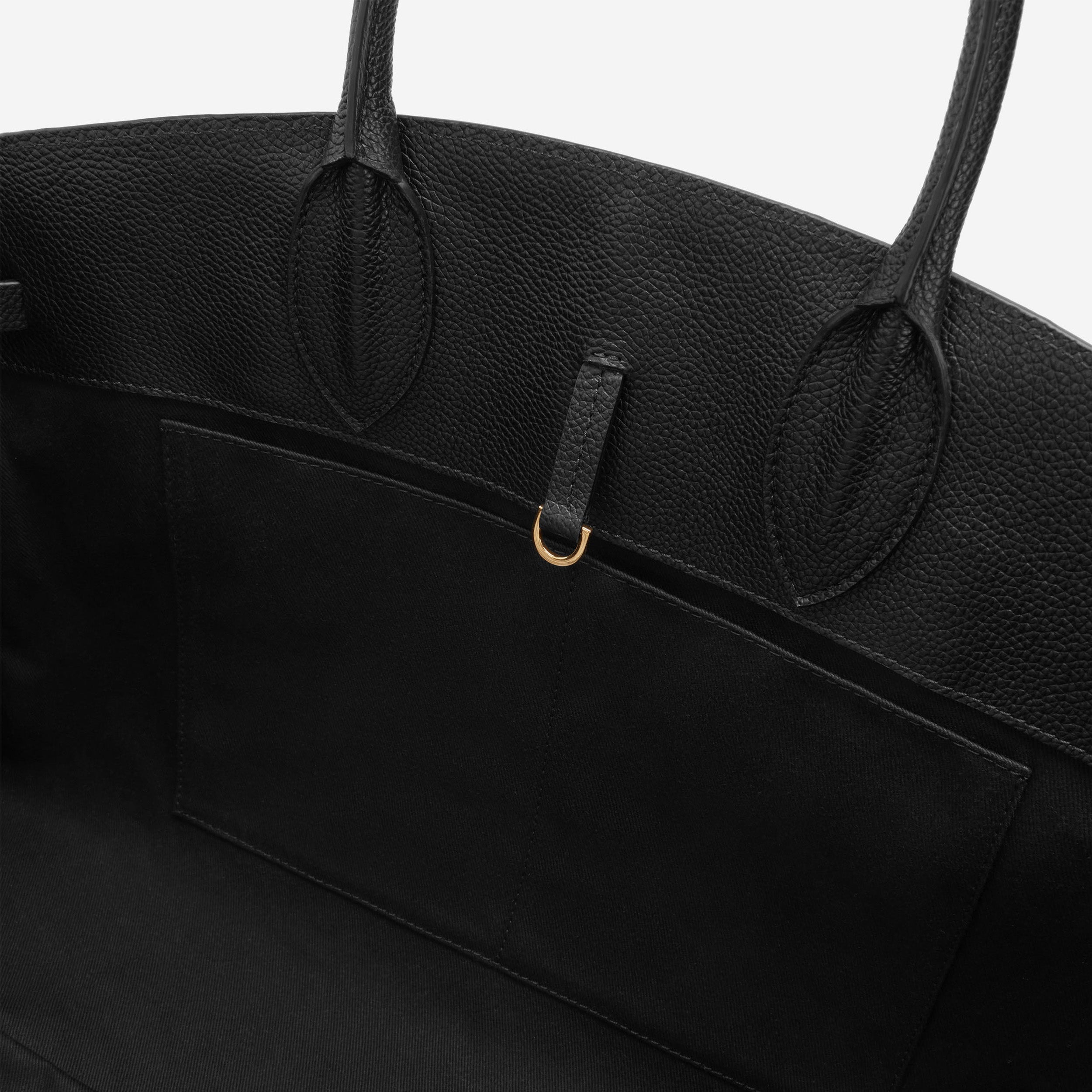 The Hudson - black small grain
