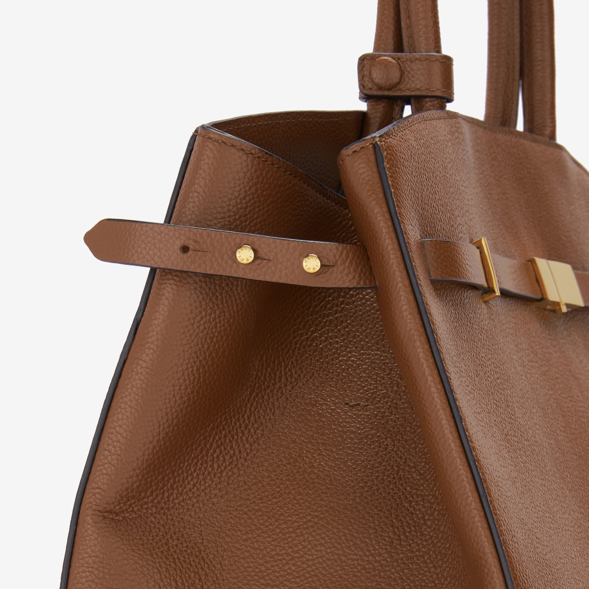 The Hudson - tan small grain