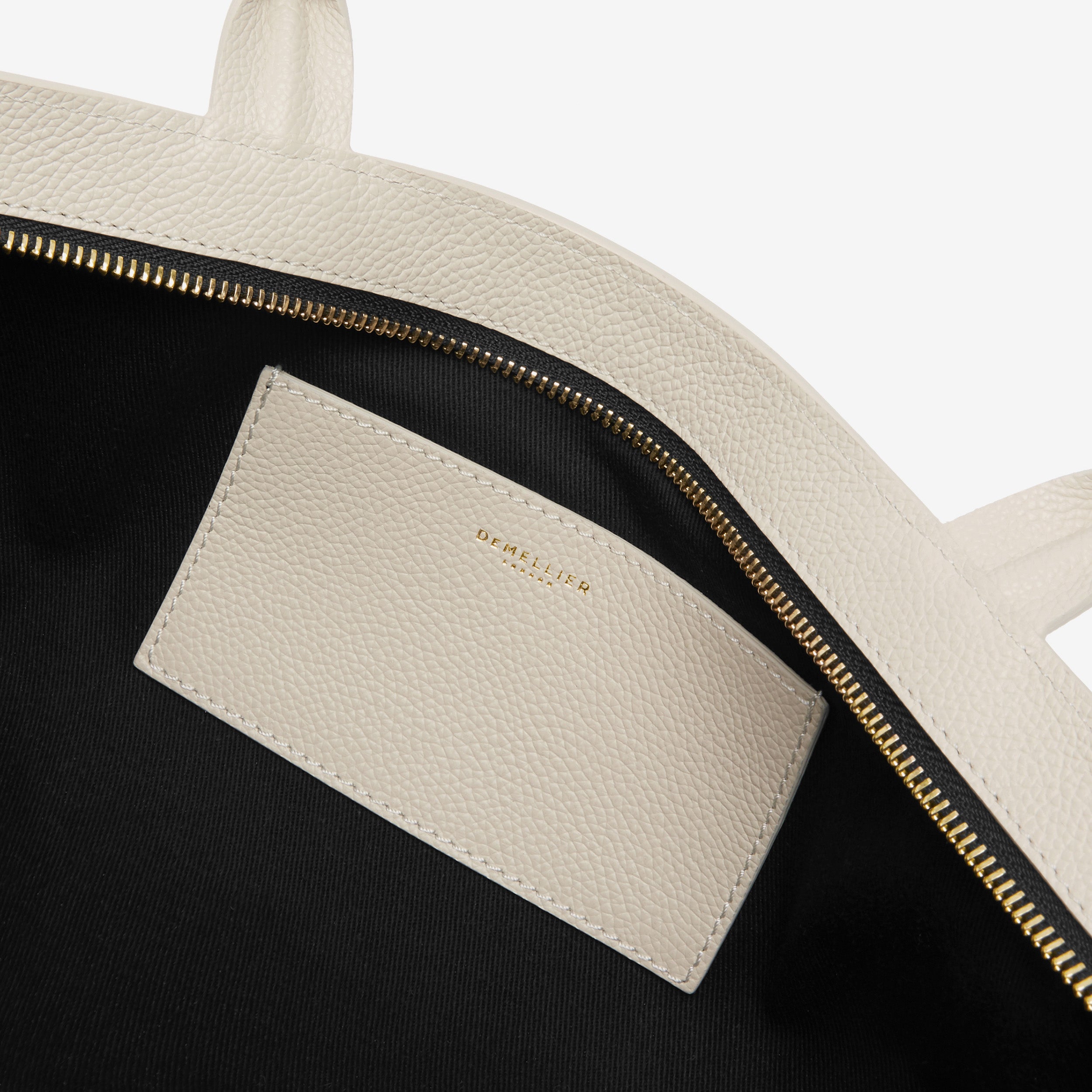 The New York Shoulder - off-white small grain