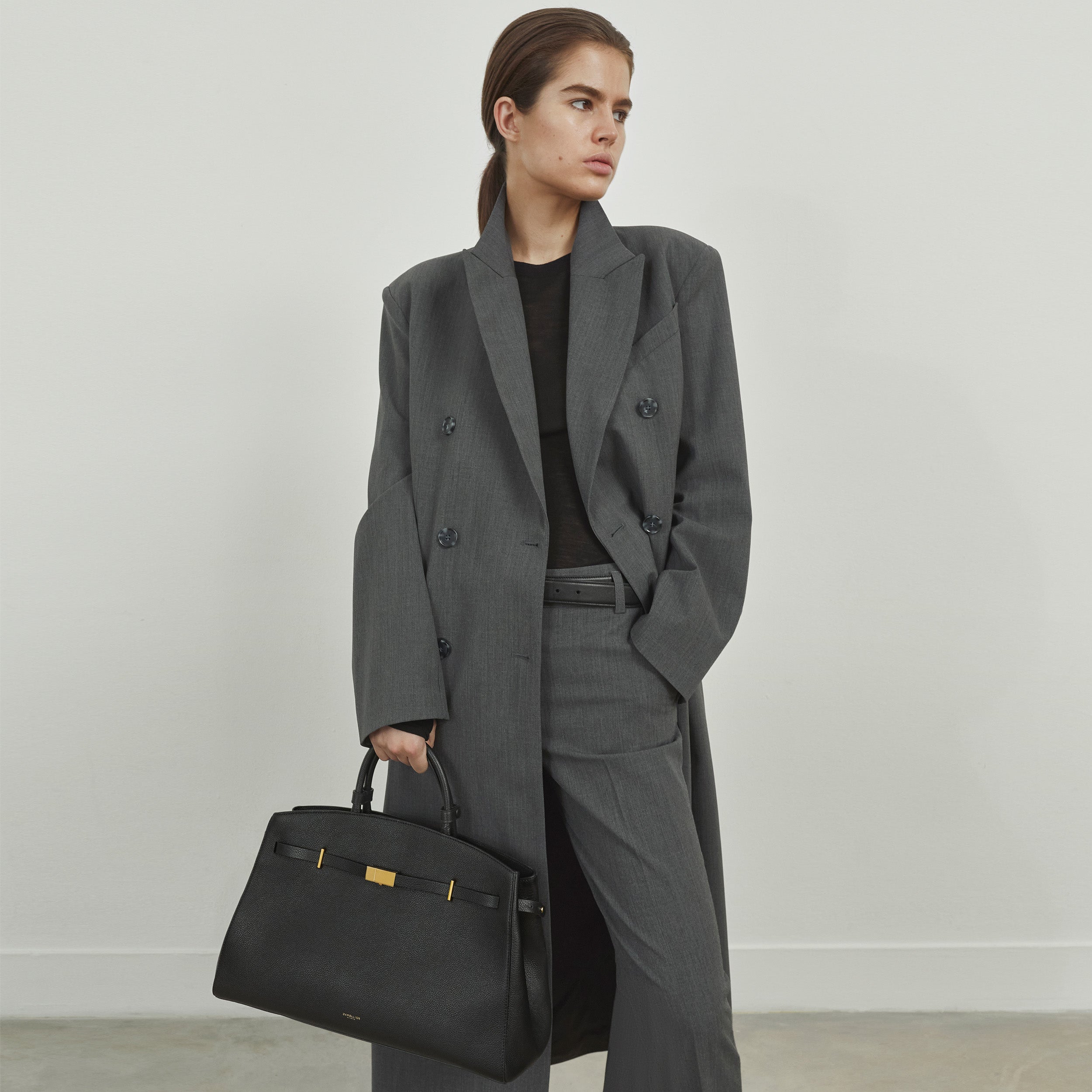 The Hudson - black small grain