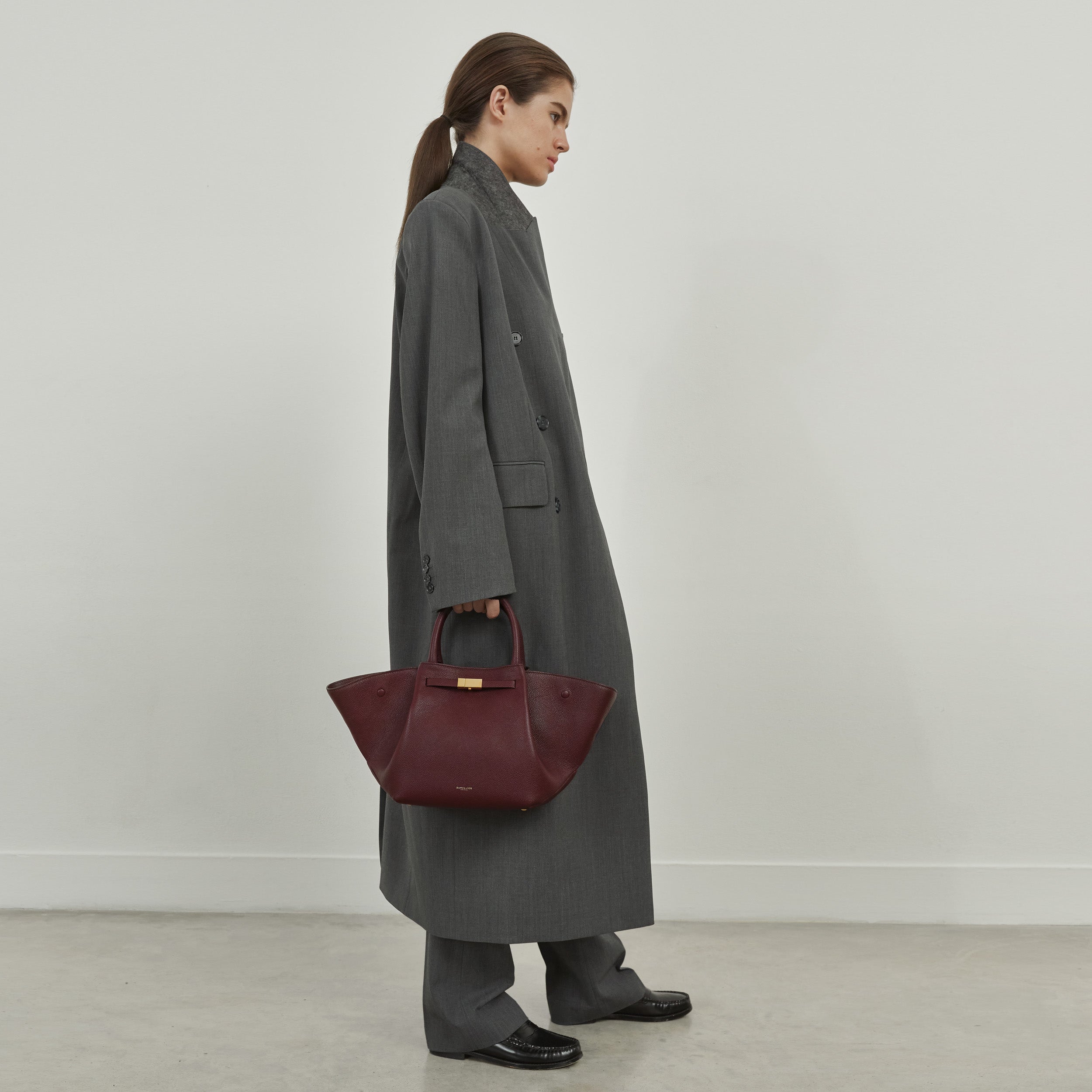 The Midi New York - burgundy small grain