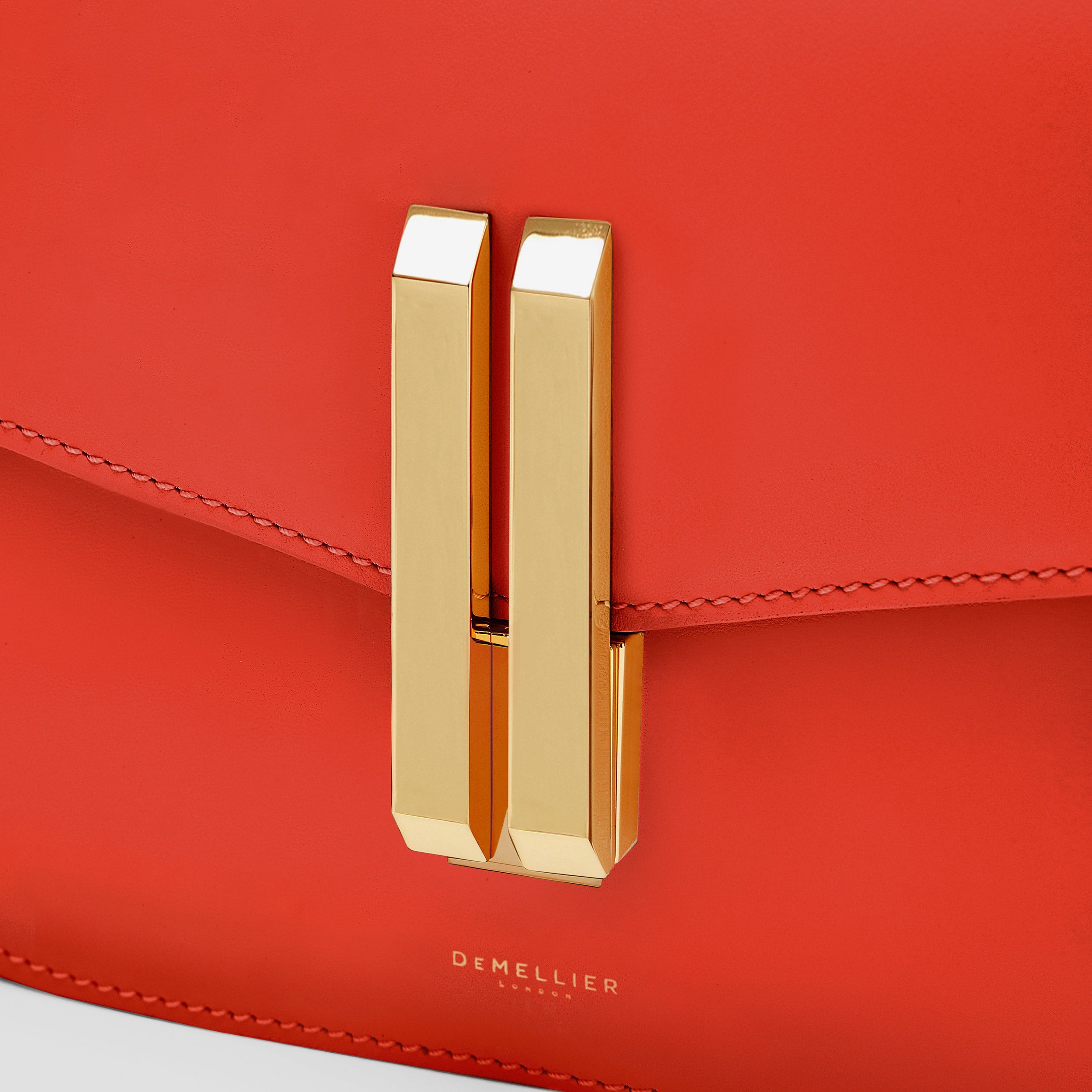 The Vancouver - poppy red smooth