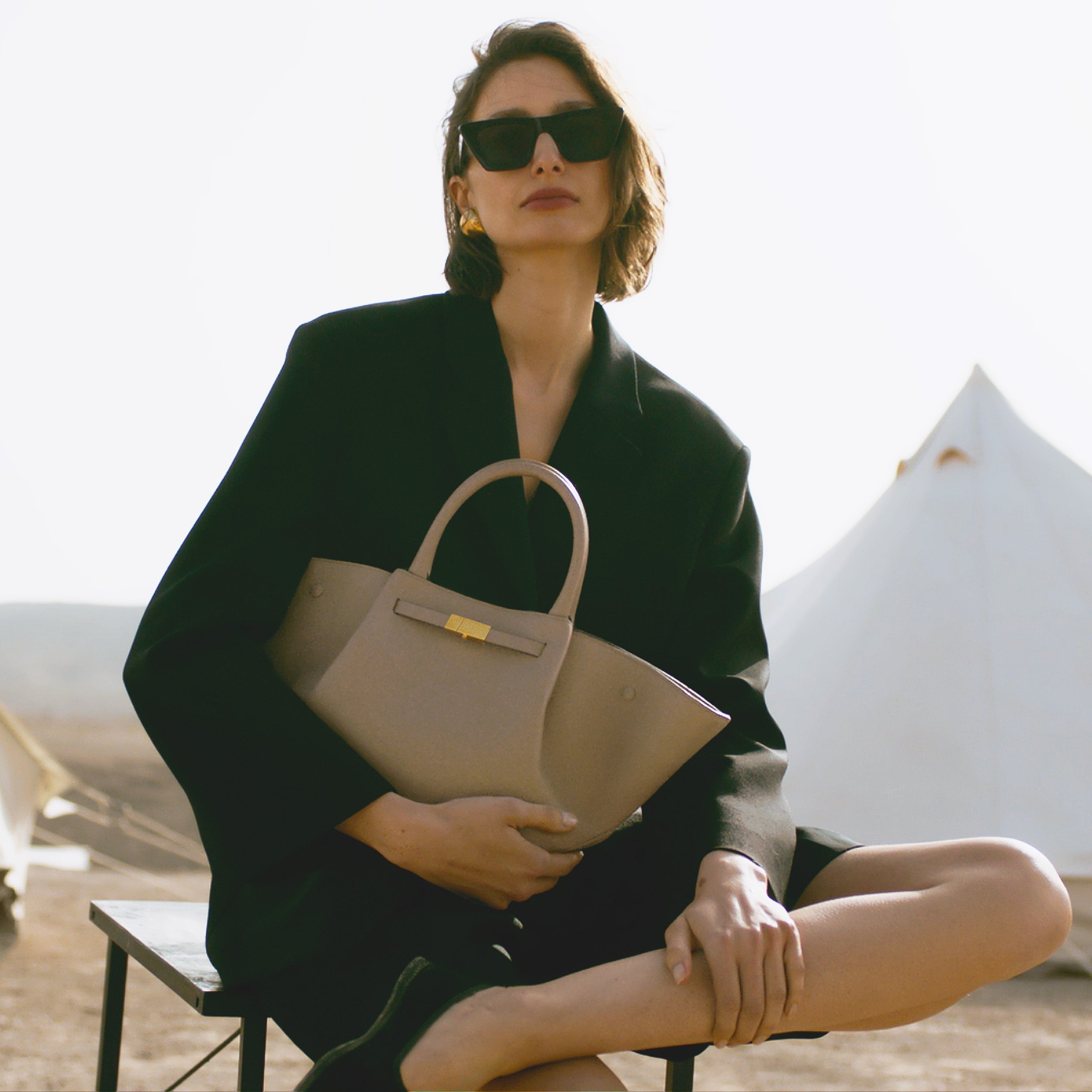 The Midi New York - dark sand small grain