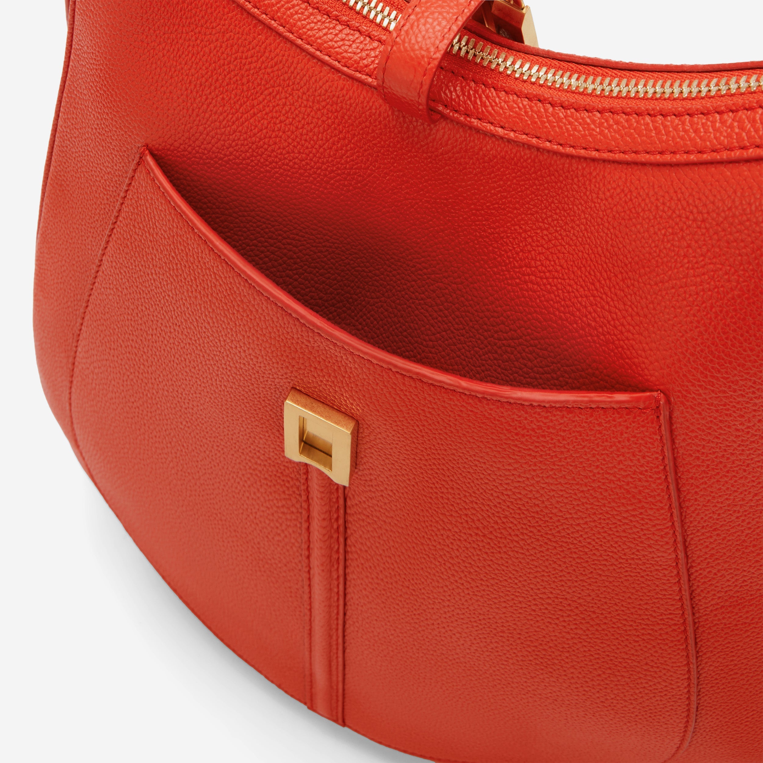 The Siena Hobo - poppy red small grain
