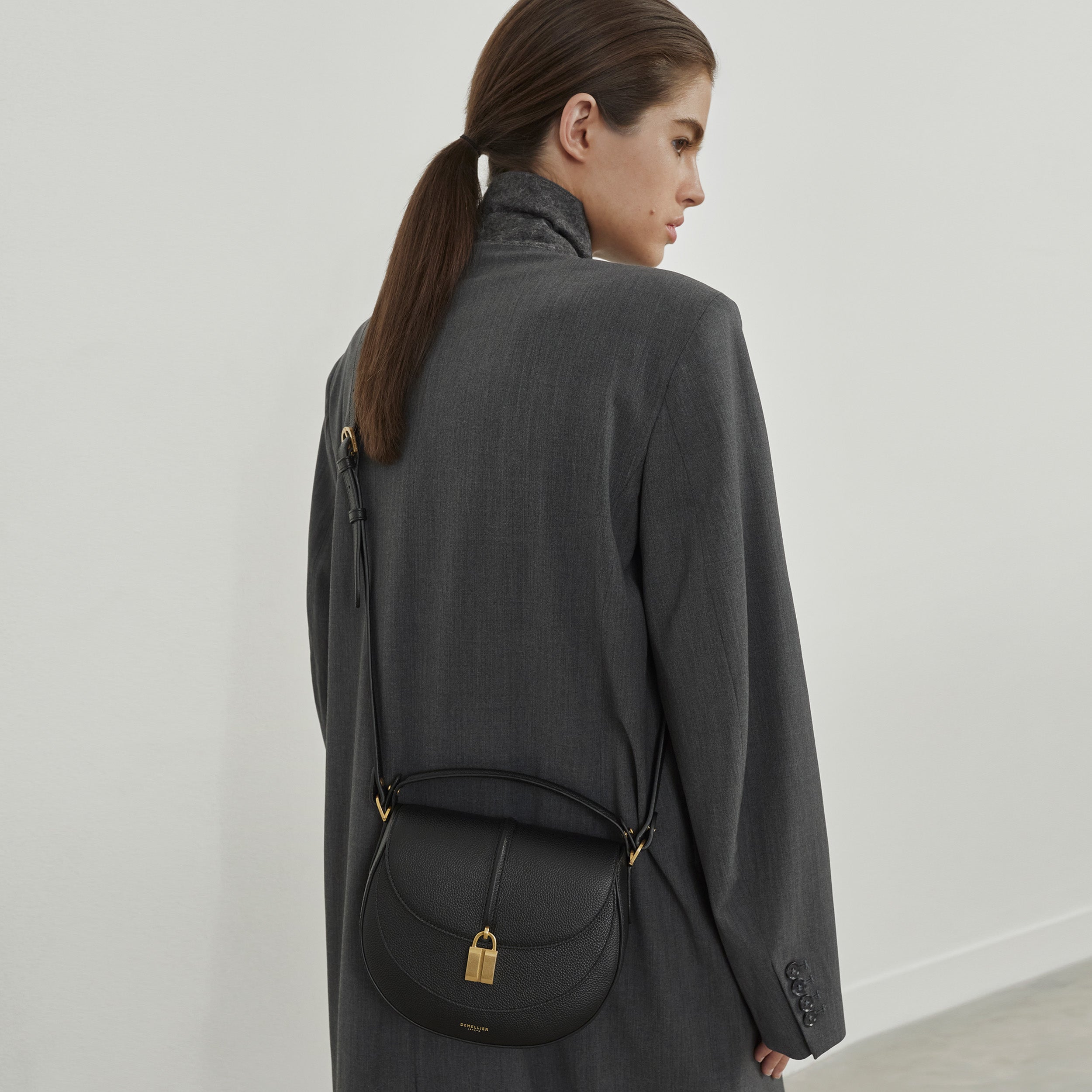 The Siena Saddle - salt & pepper canvas black small grain